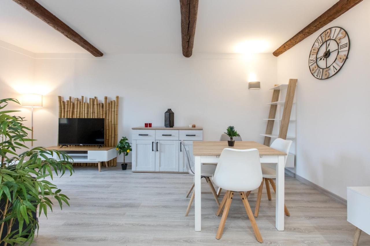 Le Forville : 400m Palais, Calme, Clim *